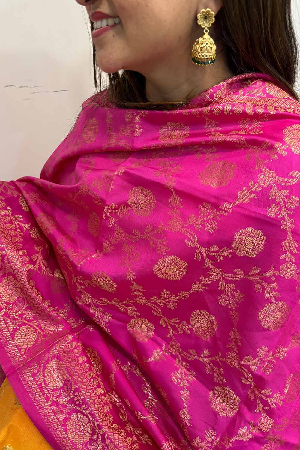Exquisite Pink Banarasi Silk Dupatta - Elegant and Luxurious - Taniva
