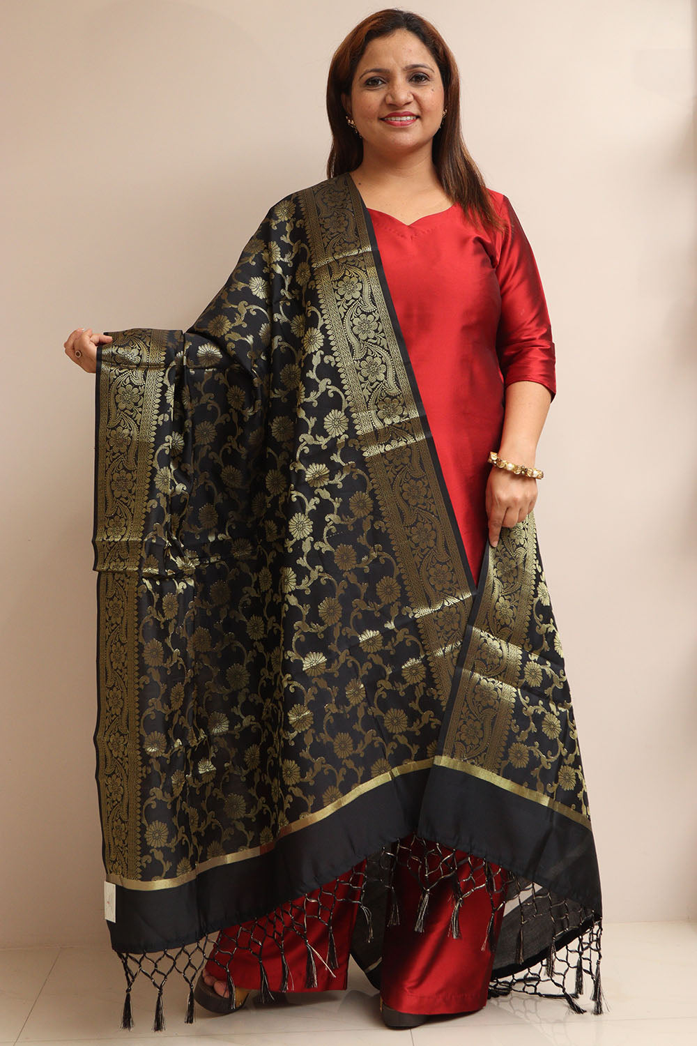 Elegant Black Banarasi Silk Dupatta - Taniva