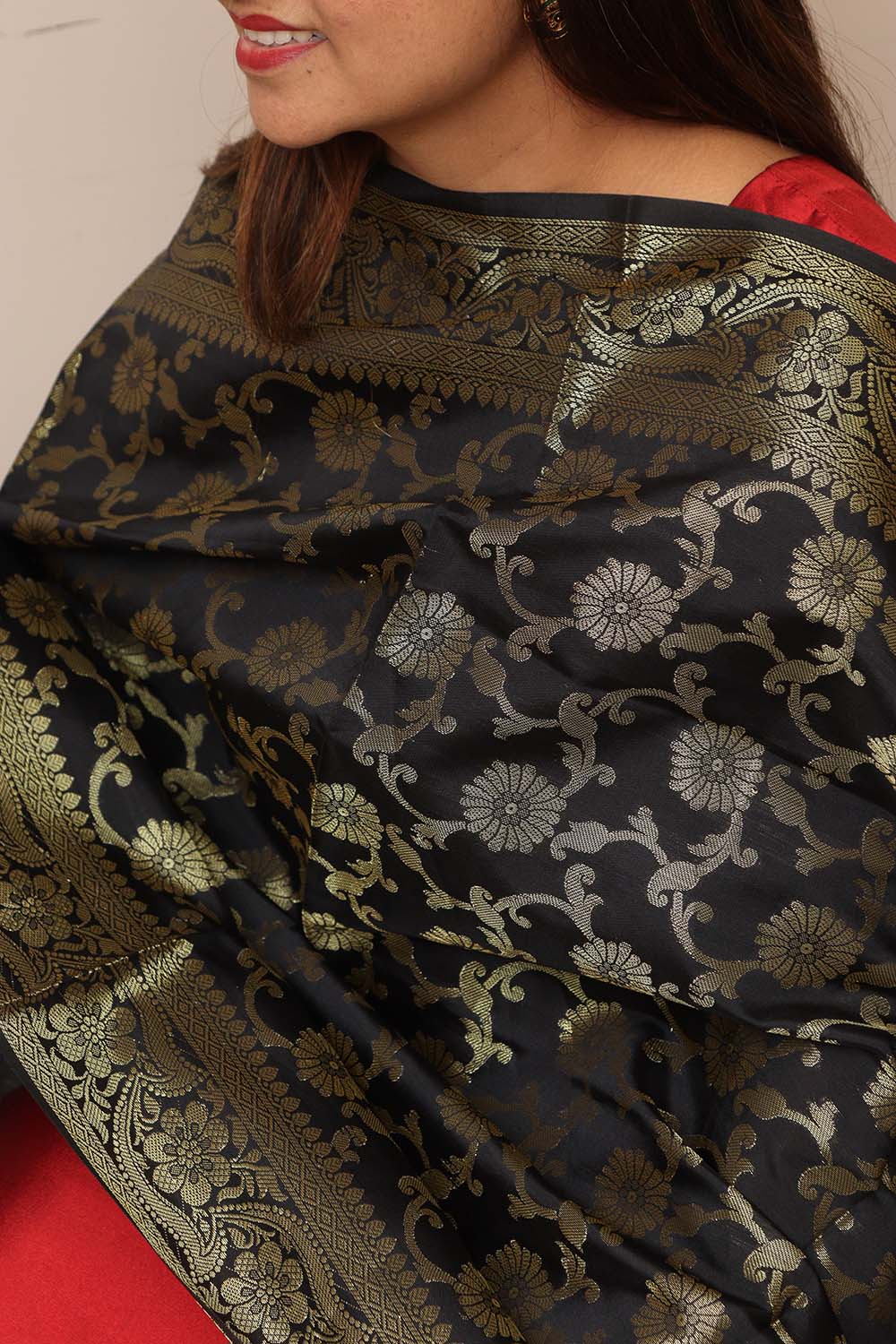Elegant Black Banarasi Silk Dupatta - Taniva