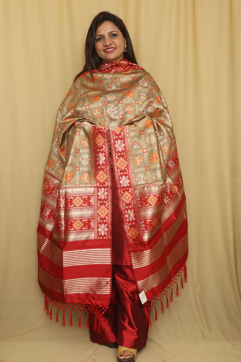 Soft and Stylish Pastel Patola Silk Dupatta - Taniva