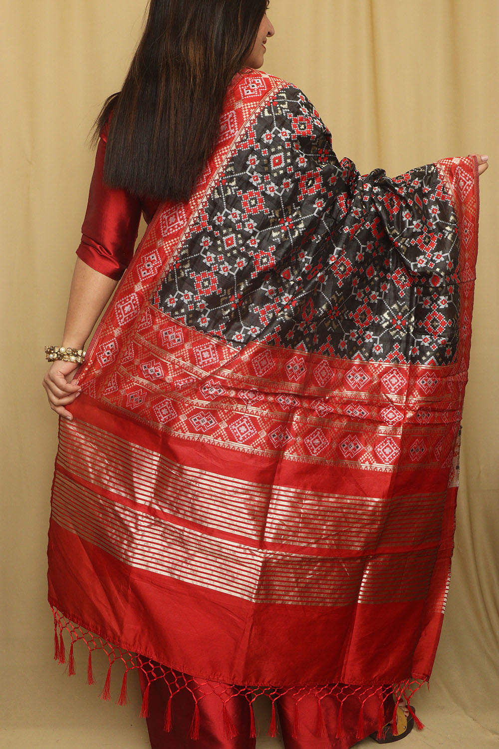 Elegant Black Patola Silk Dupatta - Taniva
