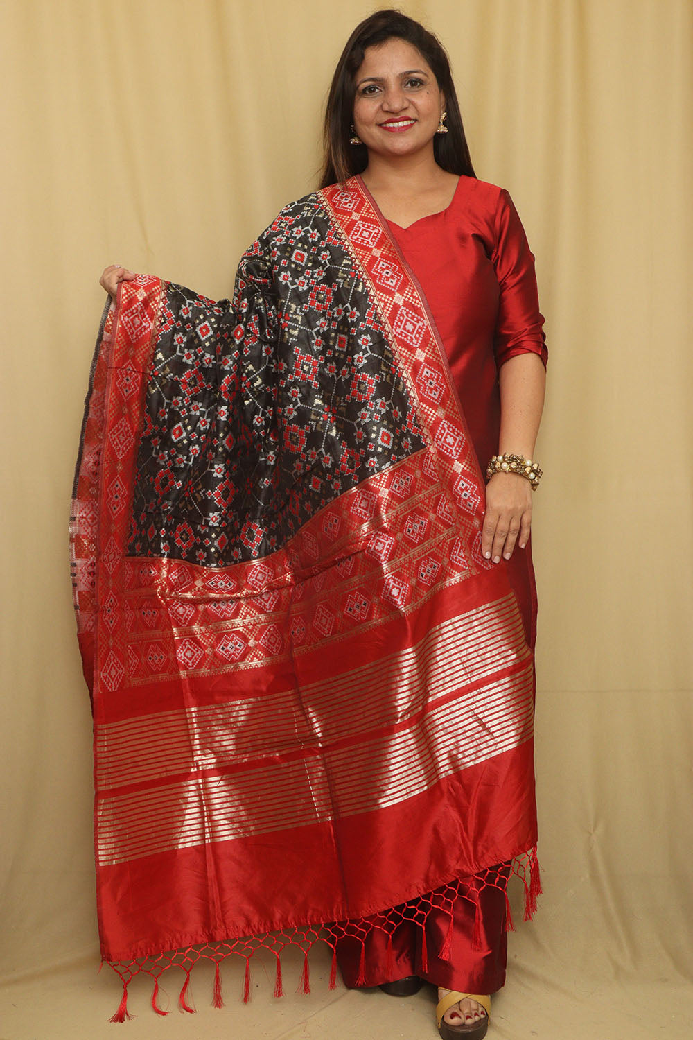 Elegant Black Patola Silk Dupatta - Taniva