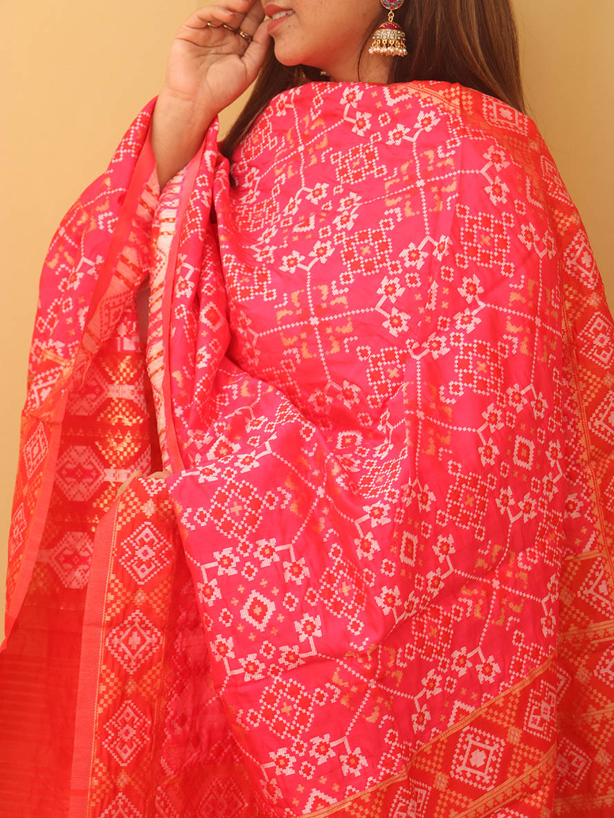 Stunning Pink Patola Silk Dupatta - with a beautifully handcrafted matching tassel - Taniva