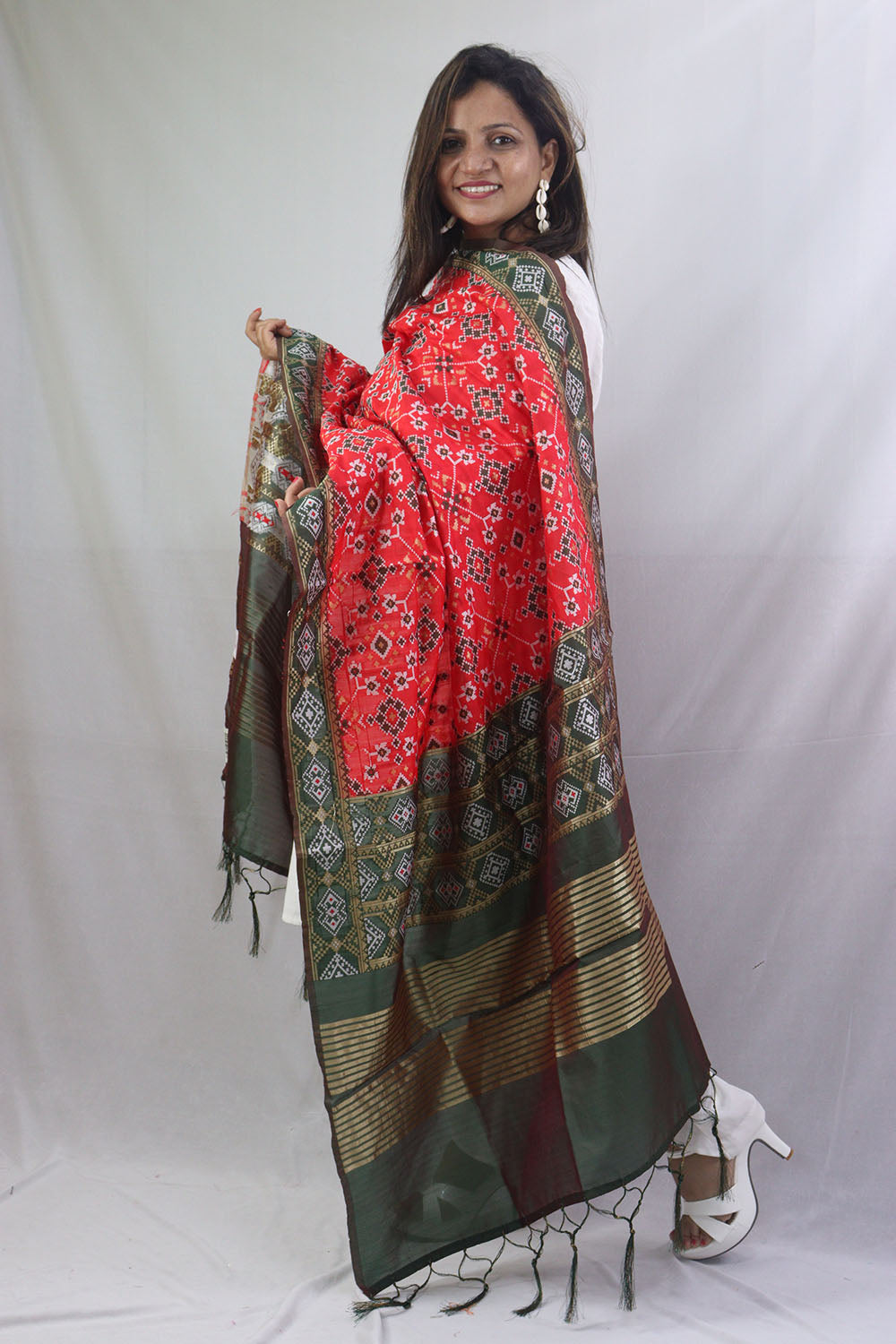 Elegant Red Patola Silk Dupatta - Taniva