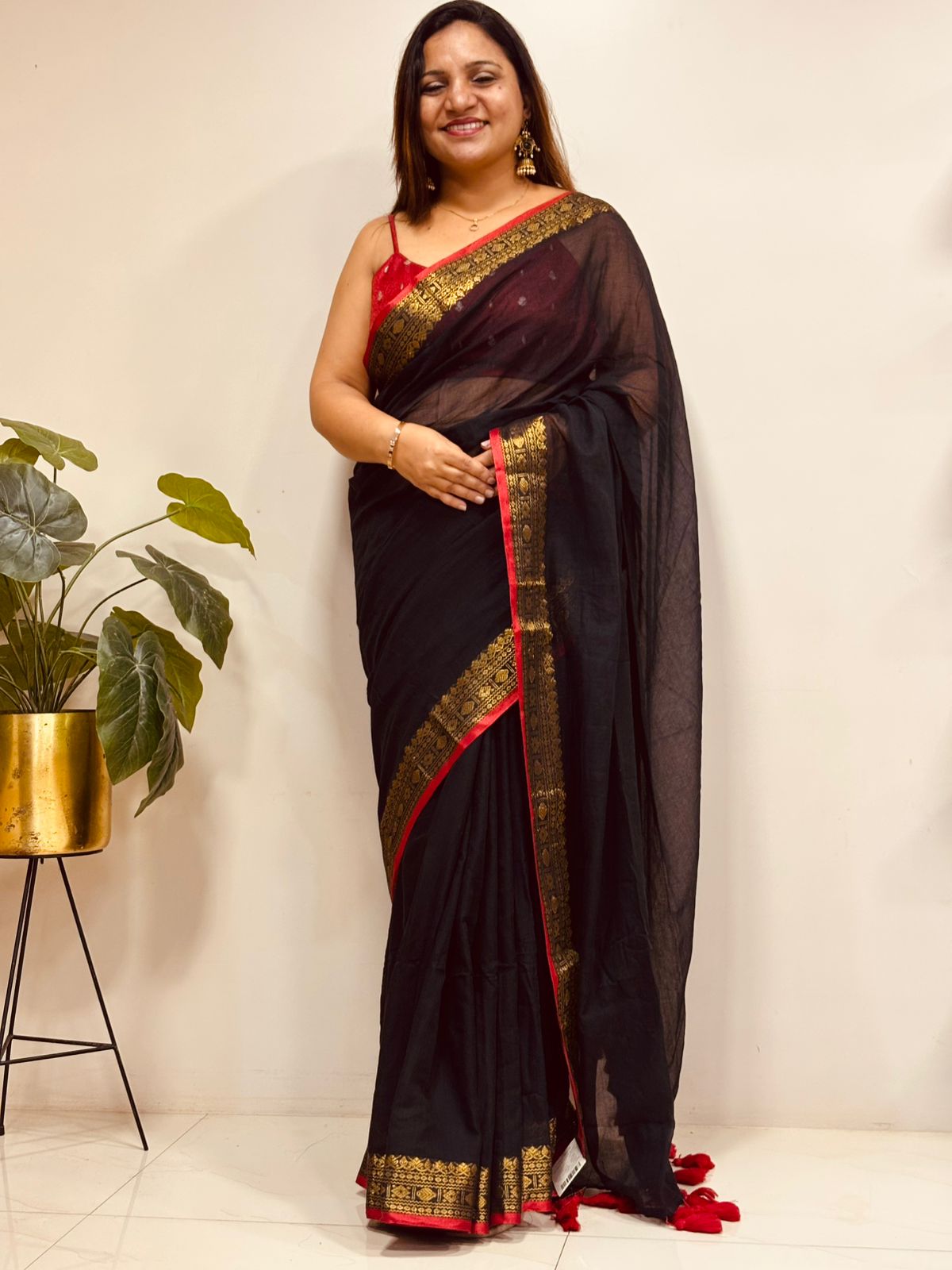 Black Red Bengal Mul Cotton Saree Everyday Wear