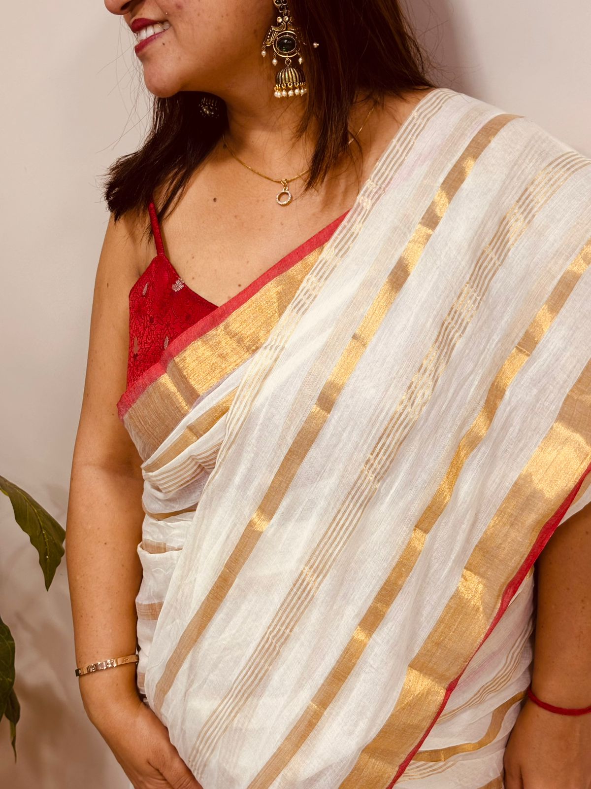 White Bengal Mul Cotton Saree Cultural Wear
