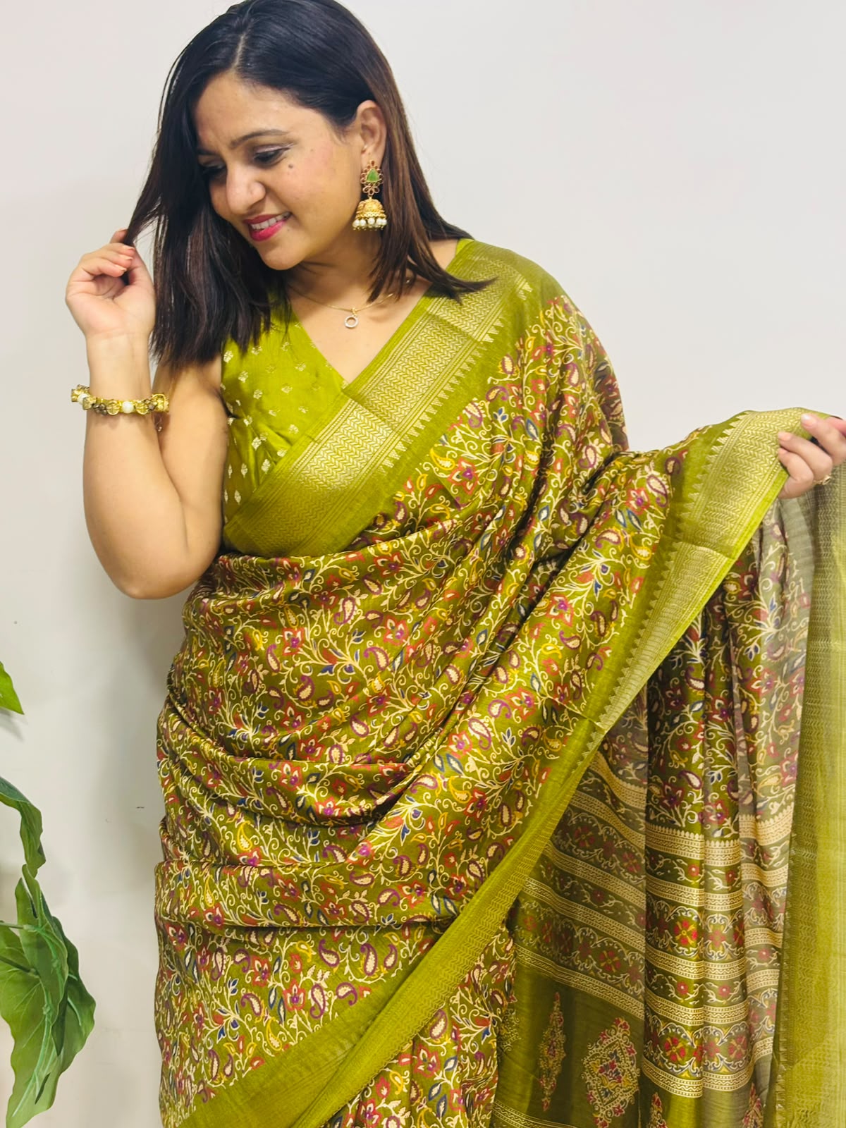 Green Digital Print Crepe Saree Flower Design Festive Ethnic