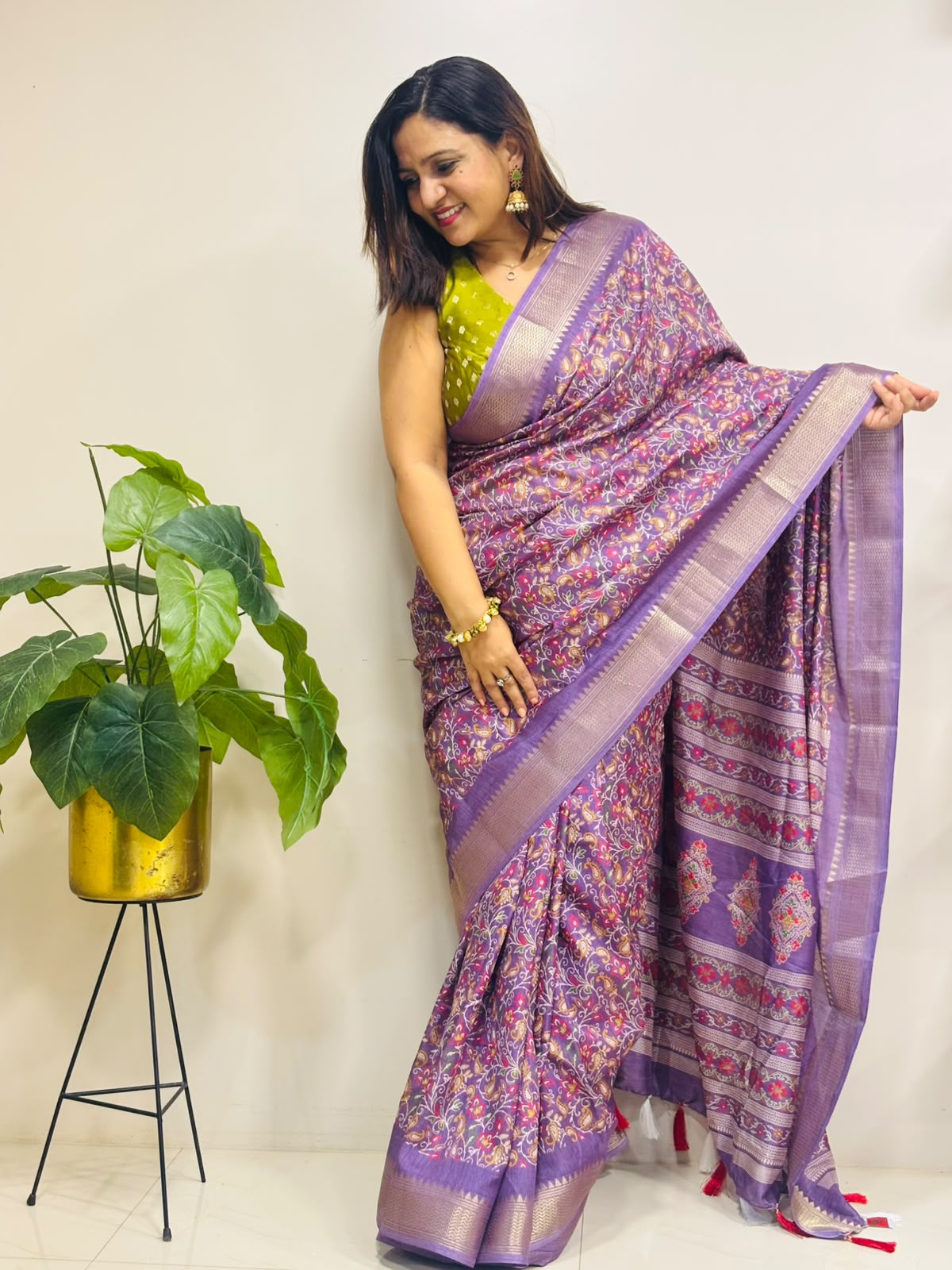 Purple Digital Print Crepe Saree Flower Design Festive Ethnic