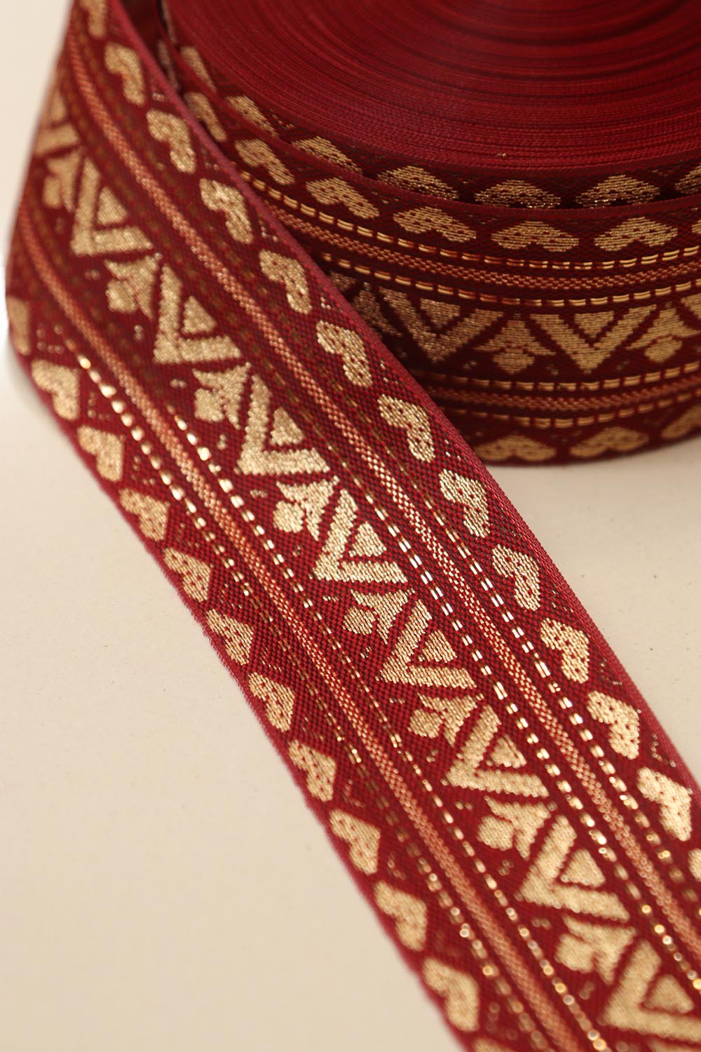 Maroon Banarasi Silk Border Lace (L 9 Mtrs W 2 inch )