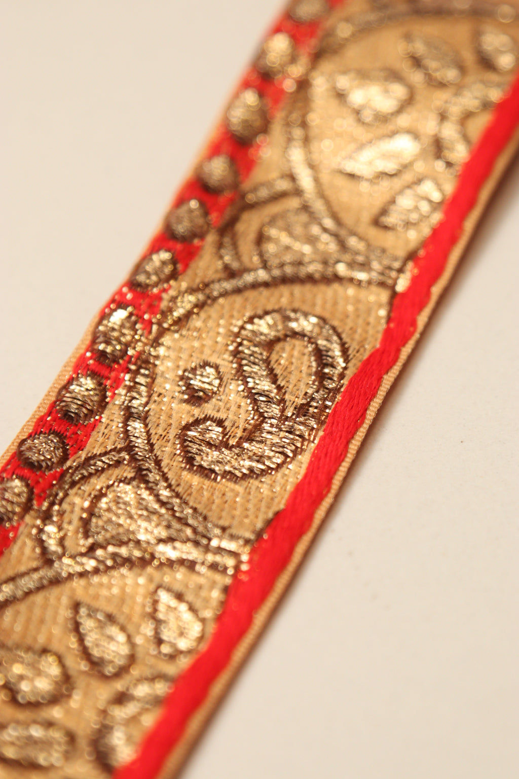 Golden Banarasi Silk Border Lace (L 9 mtrs W 2 inch )