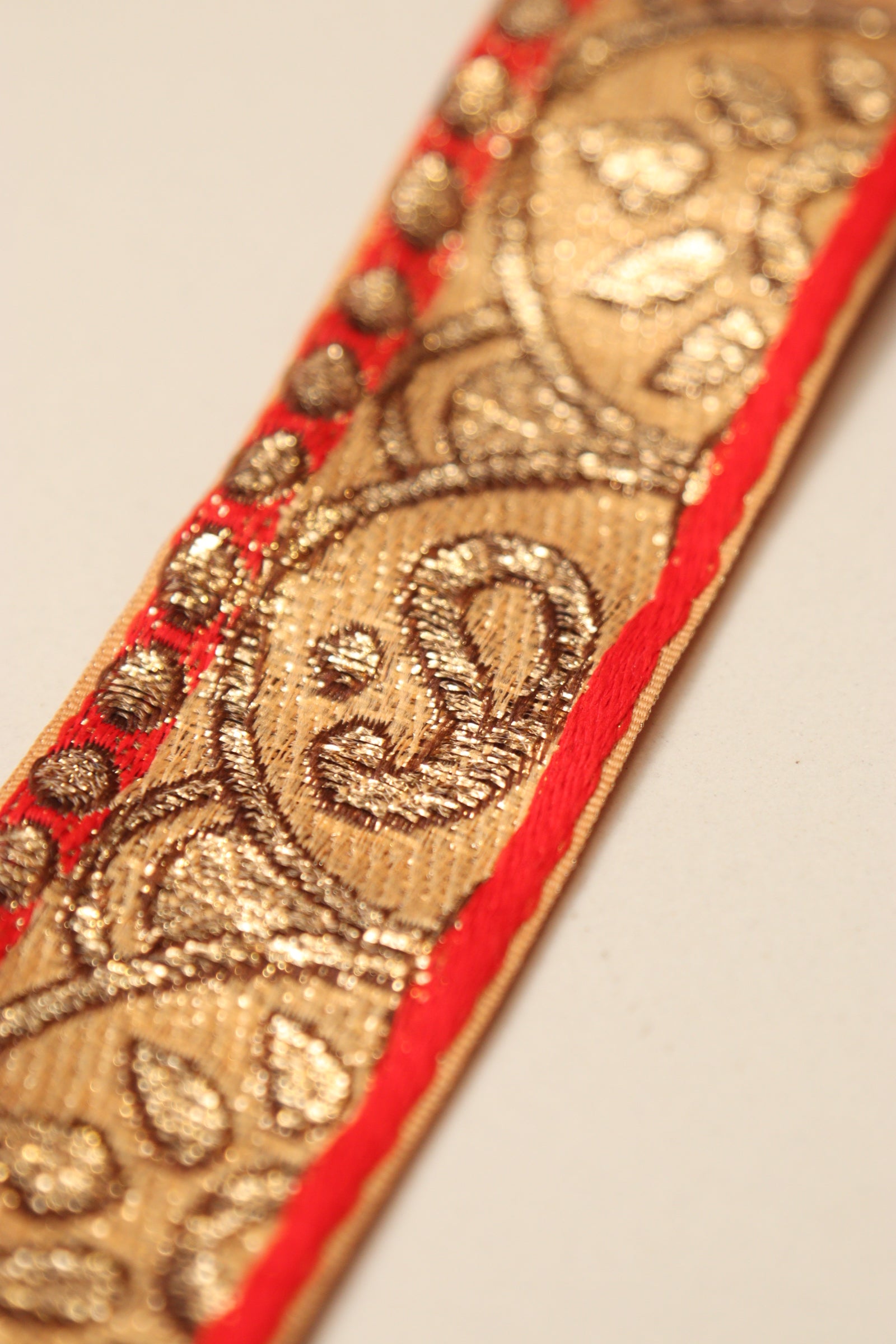 Golden Banarasi Silk Border Lace (L 9 mtrs W 2 inch )