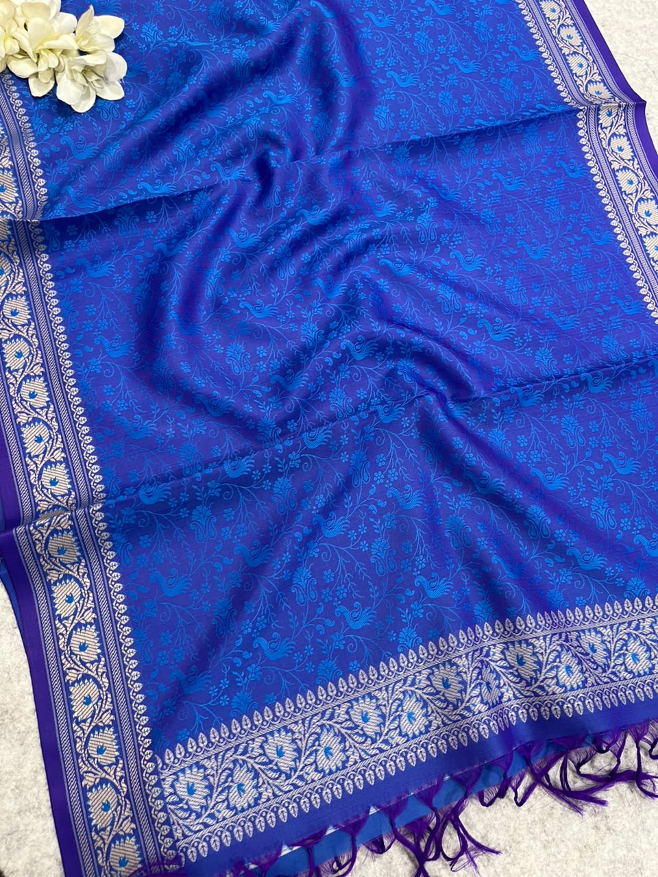 Gift Box of Pashmina Design Blue Banarasi Silk Stole with traditional integrate design – Pack of 1