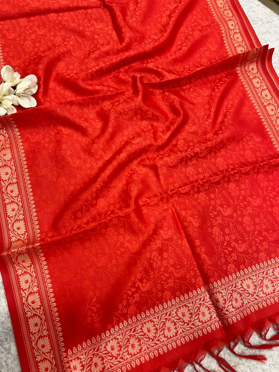 Gift Box of Pashmina Design Red Banarasi Silk Stole with traditional integrate design – Pack of 1