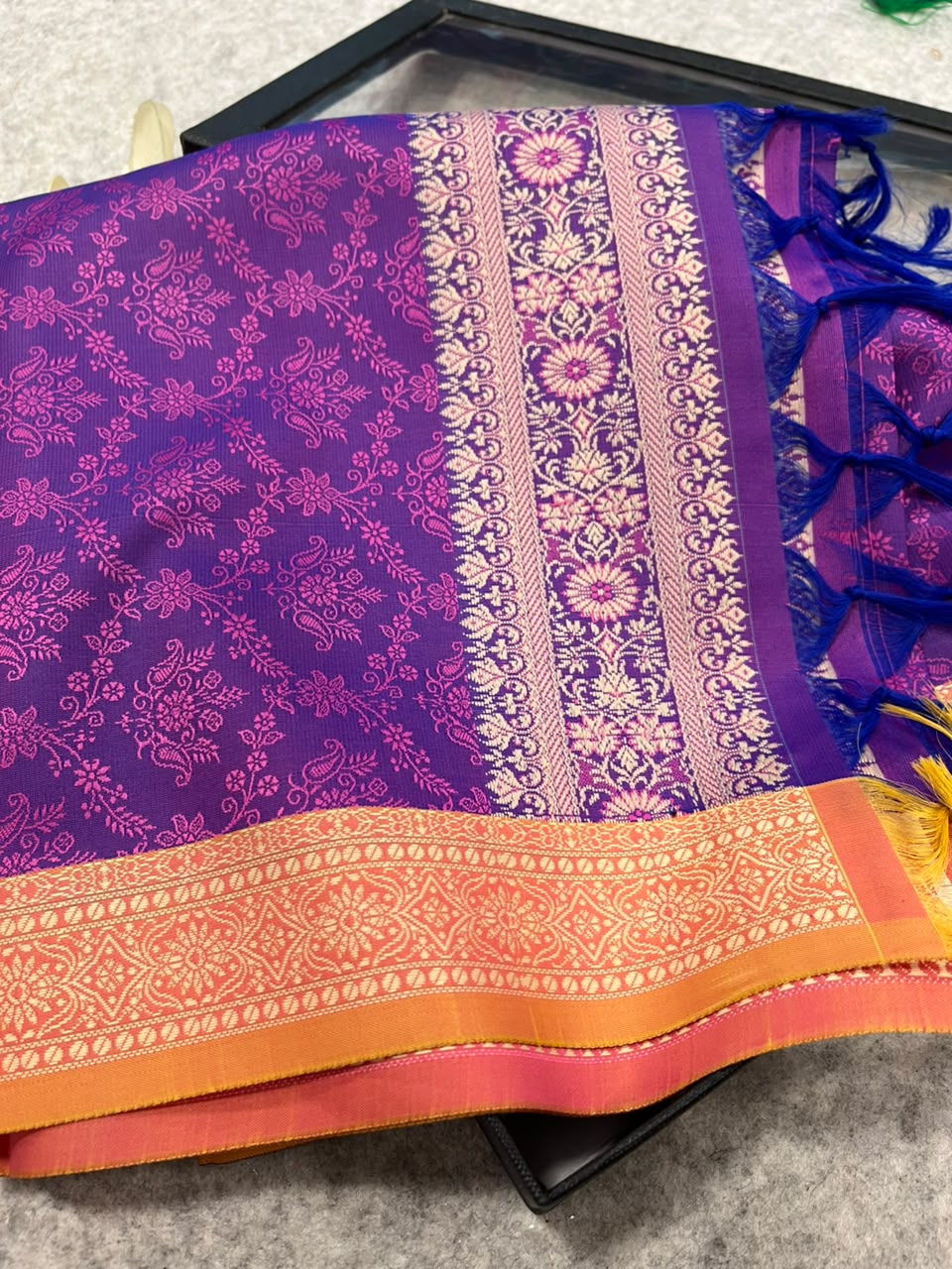 Gift Box of Pashmina Design Purple Banarasi Silk Stole with traditional integrate design – Pack of 1