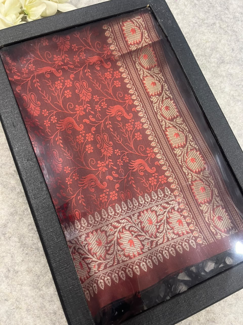 Gift Box of Pashmina Design Maroon Banarasi Silk Stole with traditional integrate design – Pack of 1