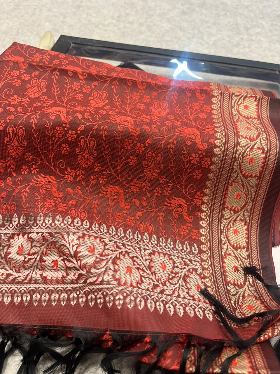 Gift Box of Pashmina Design Maroon Banarasi Silk Stole with traditional integrate design – Pack of 1