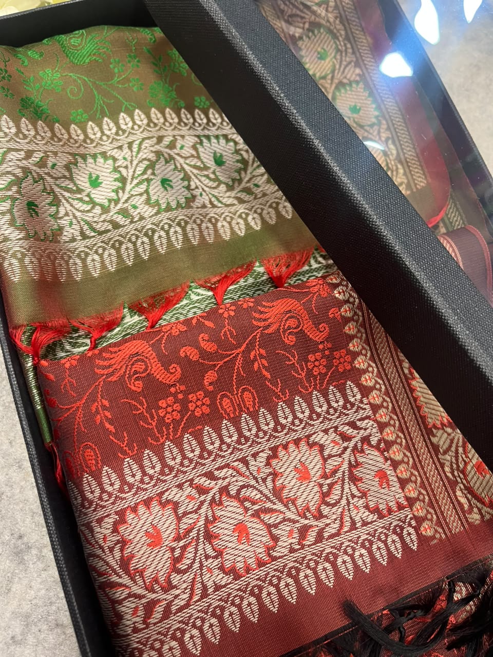 Gift Box of Pashmina Design Green And Maroon Banarasi Silk Stole with traditional integrate design – Pack of 2
