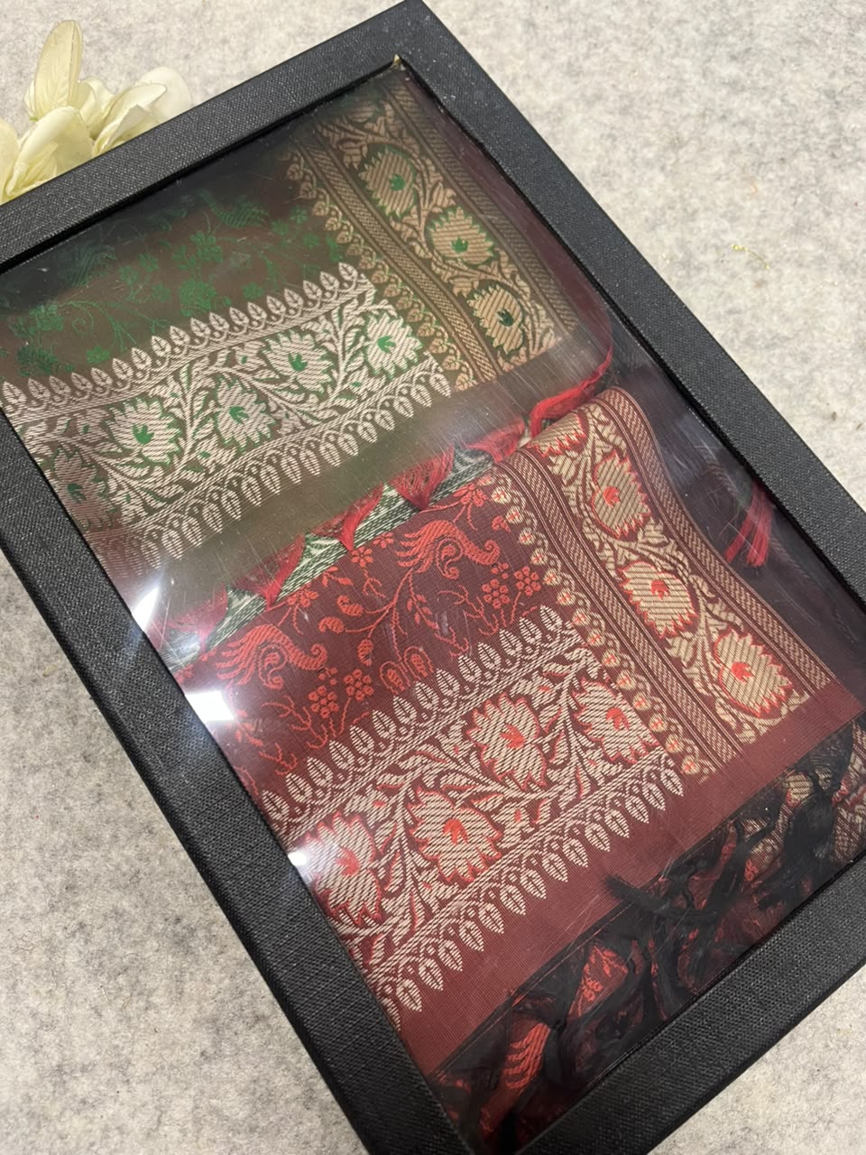 Gift Box of Pashmina Design Green And Maroon Banarasi Silk Stole with traditional integrate design – Pack of 2