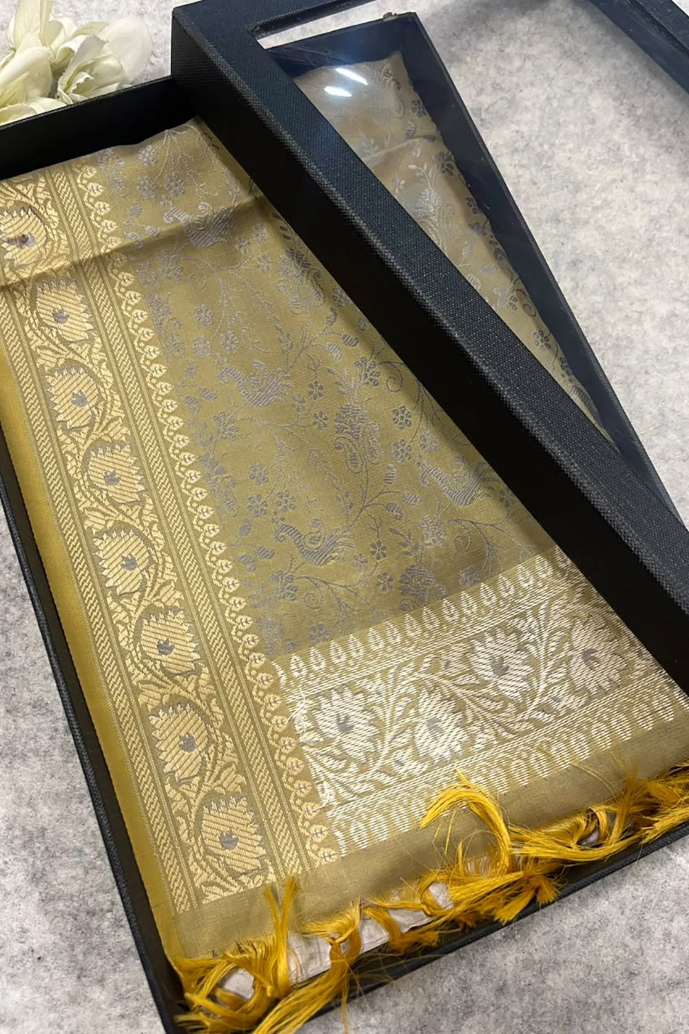 Gift Box of Pashmina Design Pastel Banarasi Silk Stole with traditional integrate design – Pack of 1