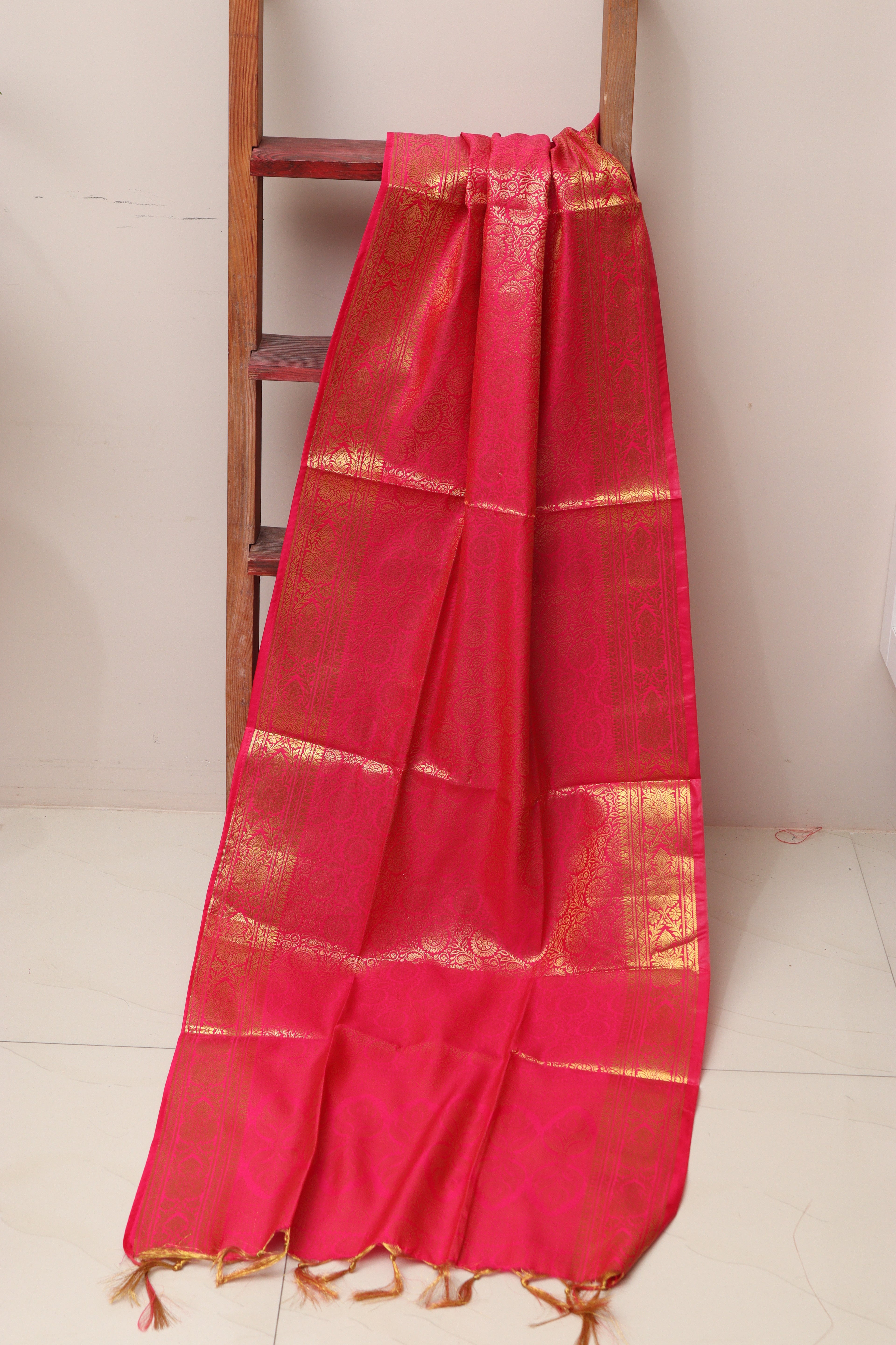 Pink Banarasi Silk Fashion Stole | Stylish Wrap for Festive , College, casual parties, & Night Outs