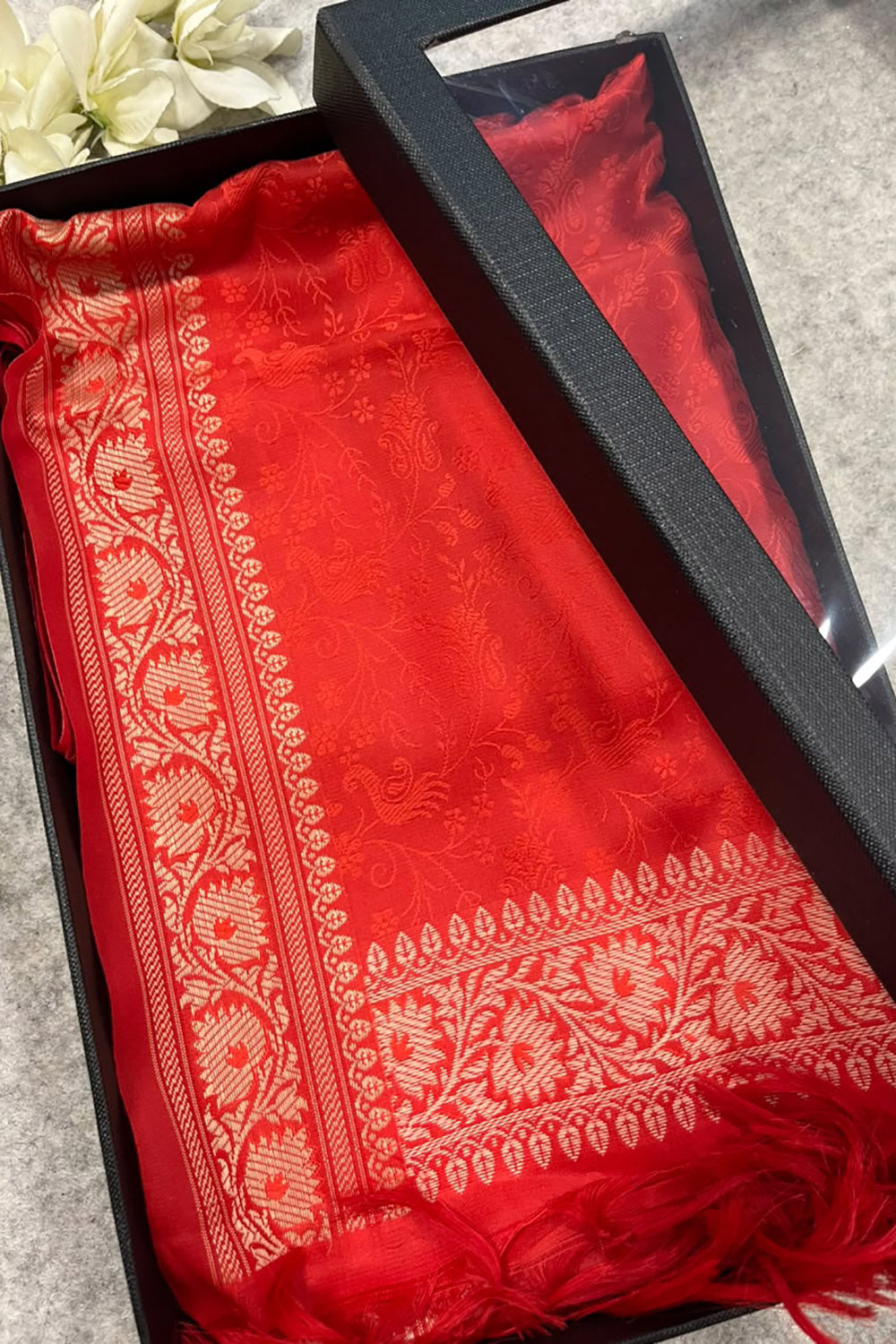 Gift Box of Pashmina Design Red Banarasi Silk Stole with traditional integrate design – Pack of 1