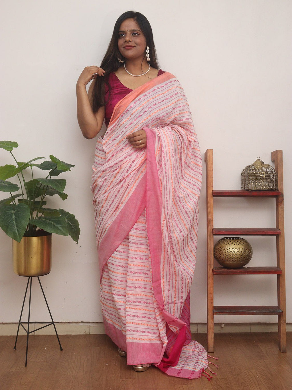 Handloom Bengal Cotton Saree - Elegant White Design - Luxurion World